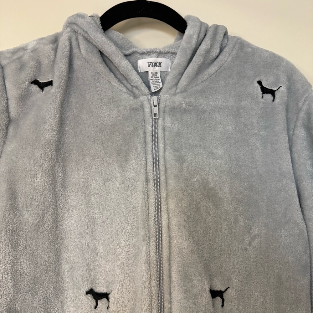Victoria’s Secret PINK One-Piece Teddy Pajama Soft Gray M/L Dog Logo Sleepwear - Picture 7 of 9